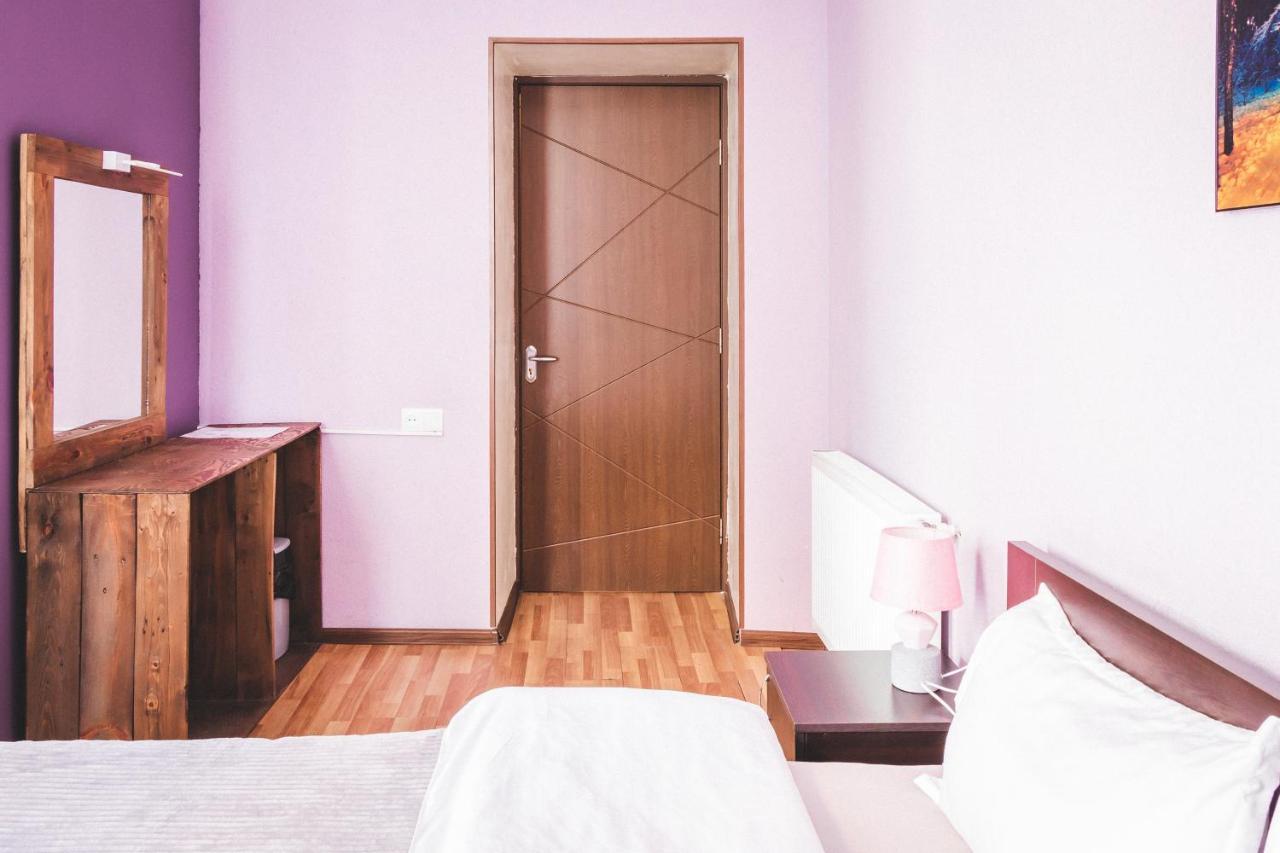 Guest House Big Family Тбилиси Екстериор снимка
