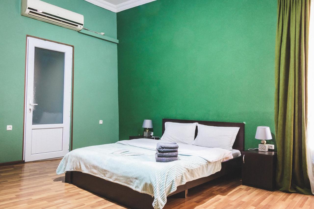 Guest House Big Family Тбилиси Екстериор снимка